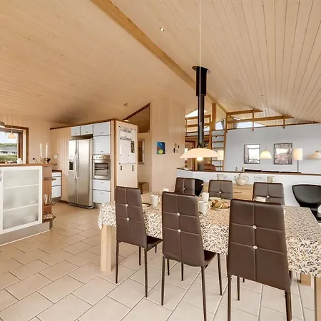 Malila - 400m To The Fjord By Interhome